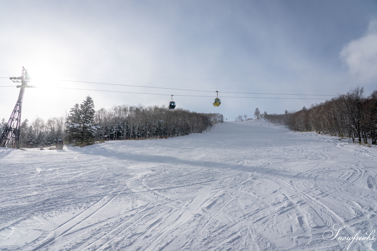 星野リゾート　トマム｜滑走後、時には夕方までまったりと。。。ちょっと贅沢な時間を過ごしてみてはいかがでしょう？新イベント『つきのdeアプレスキー』開催中！